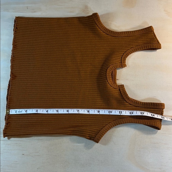 SHEIN Cropped Ribbed Tank - Picture 6 of 6